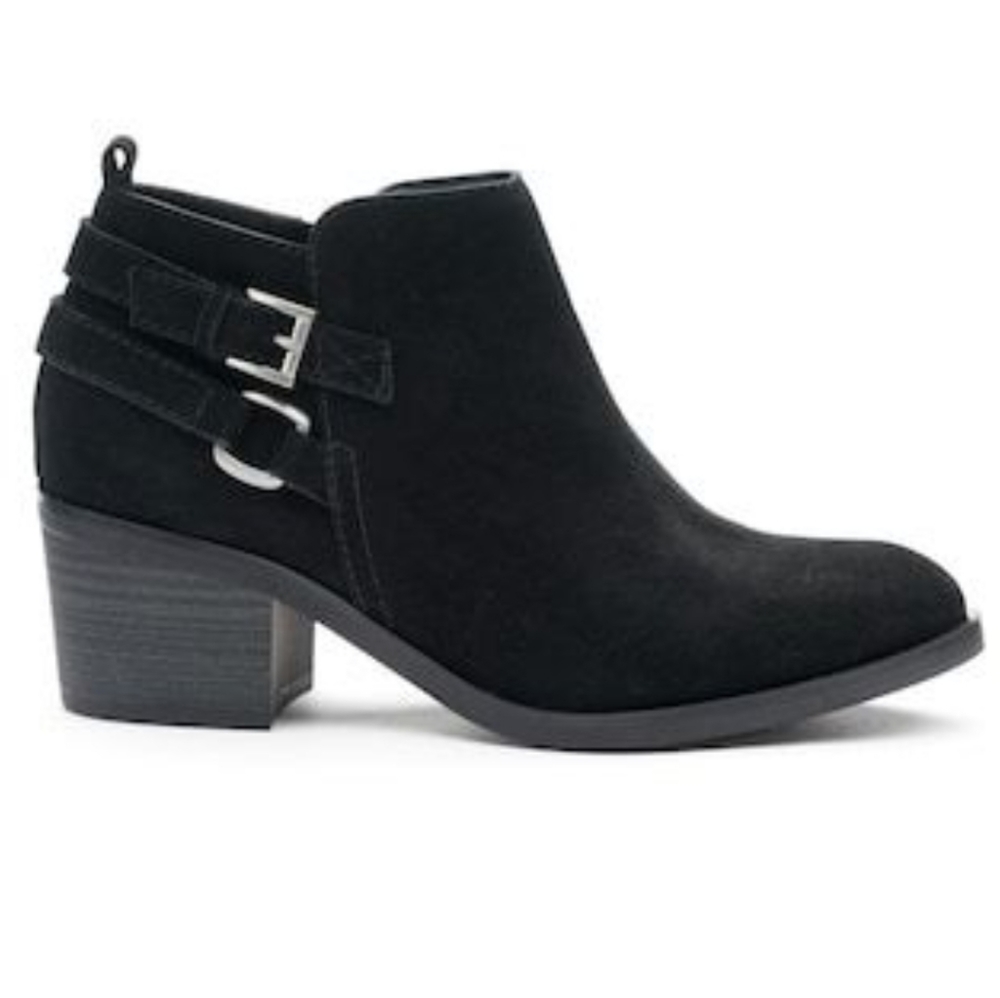 Black heeled suede booties 🖤 - Picture 2 of 9